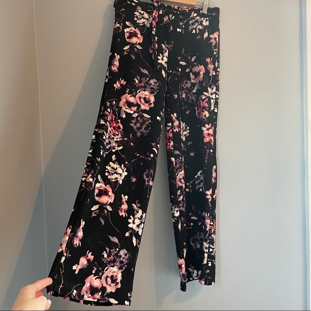Floral wide leg pants